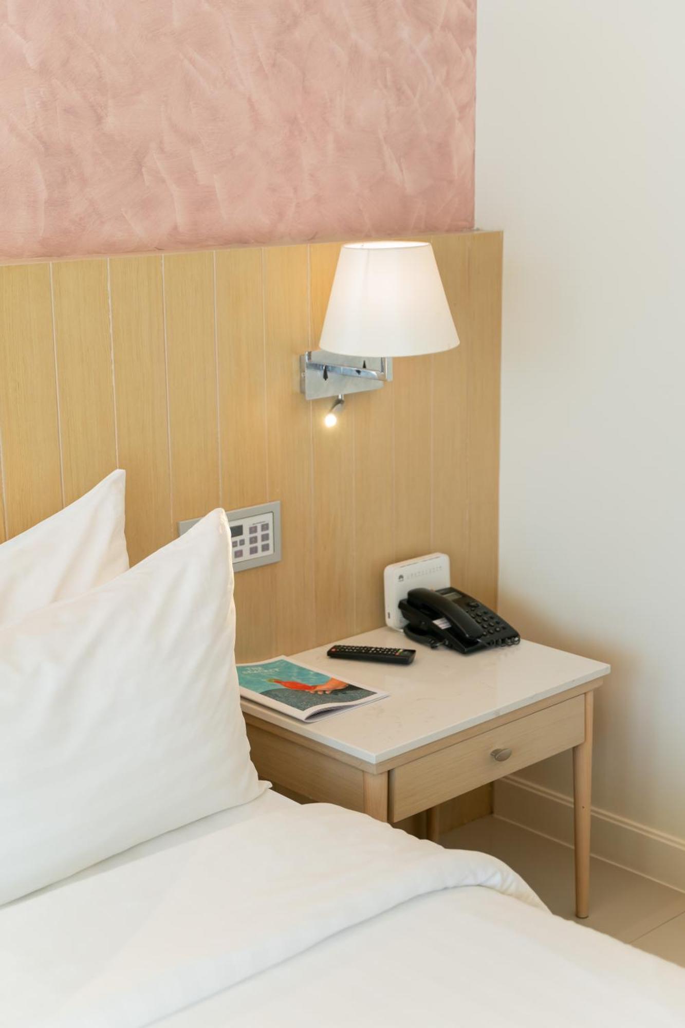 Hotel The Sea Cret HHQ Exterior foto
